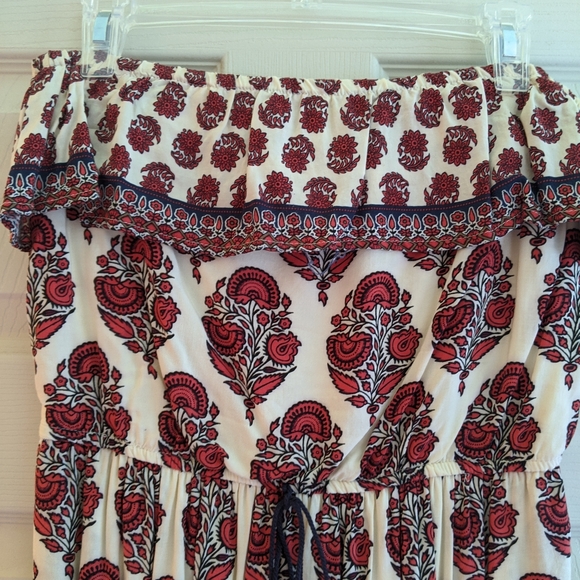 Strapless Ruffle Paisley dress - Picture 2 of 3